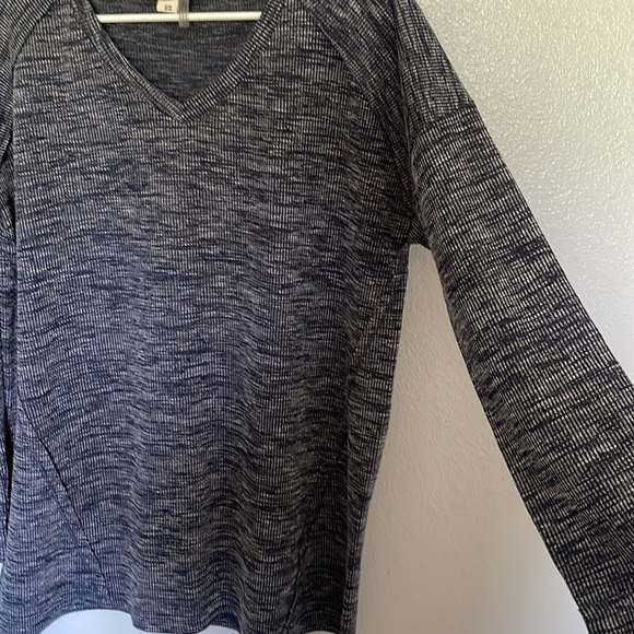 Simply Noelle Long Sleeve Semi Sheer Material‎ - Picture 5 of 10